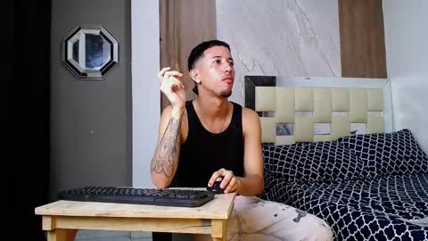 KARLA Y KALVIN online show from November 6, 2:23 am