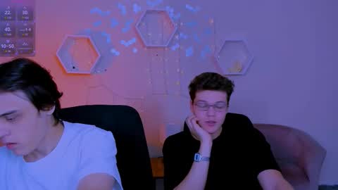 Karl online show from November 8, 9:42 am