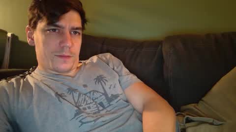 Snapshot of karl_mask chatting on February 15, 12:15 am Karl online show from February 15, 12:15 am