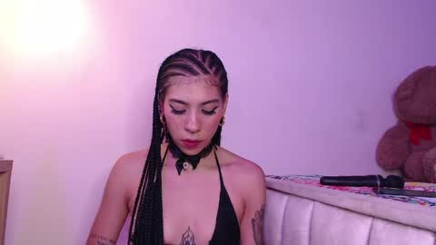Snapshot of karla0524 chatting on April 23, 1:51 am KARLA online show from April 23, 1:51 am
