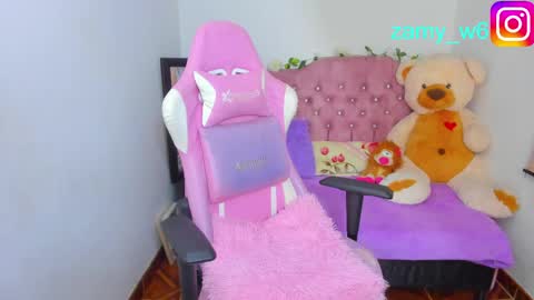 Snapshot of karla_cutee1 chatting on April 23, 5:08 am karla online show from April 23, 5:08 am