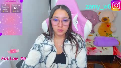 Snapshot of karla_cutee1 chatting on May 15, 6:20 am karla online show from May 15, 6:20 am
