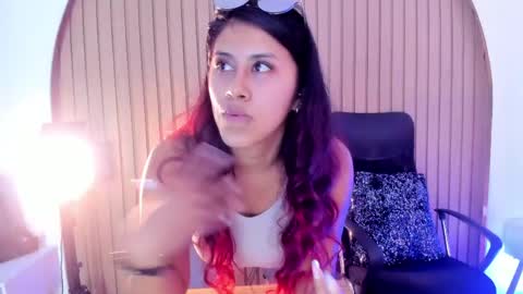 Karla Gonzaless online show from June 2, 6:54 pm