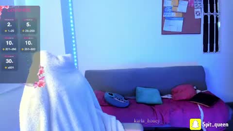 Karla online show from June 11, 1:31 pm