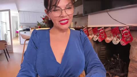Snapshot of karla_hotwife chatting on December 5, 2:22 pm Carla Connor online show from December 5, 2:22 pm