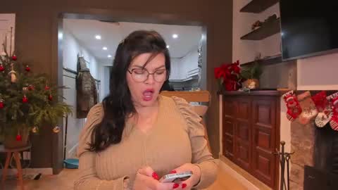 Snapshot of karla_hotwife chatting on December 18, 3:55 pm Carla Connor online show from December 18, 3:55 pm