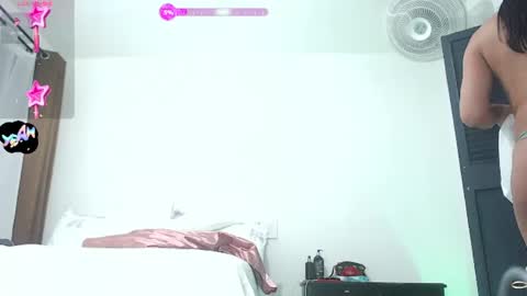 Snapshot of karla_kitten_ chatting on August 1, 3:28 am Miss Karla online show from August 1, 3:28 am