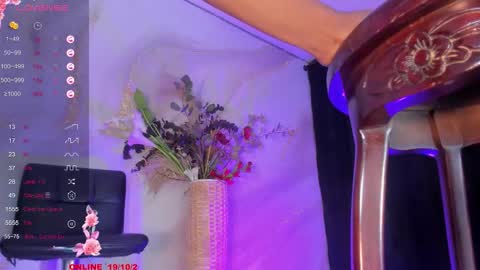 KARLA online show from October 19, 2:07 pm