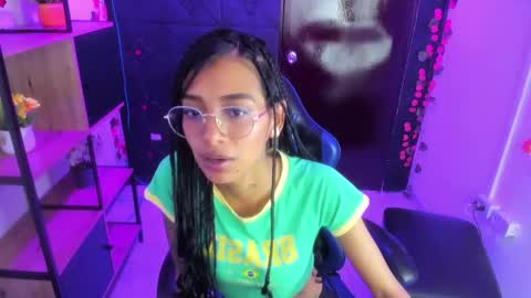 karlaslutskinny__ online show from May 13, 10:49 pm