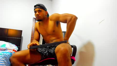 Snapshot of karljensen33 chatting on December 29, 11:50 pm karlgenjen online show from December 29, 11:50 pm