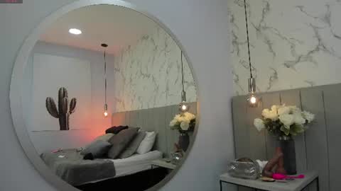 Snapshot of karlla_brown chatting on June 15, 3:14 pm karlla_brown online show from June 15, 3:14 pm