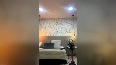 Snapshot of karlla_brown chatting on July 7, 3:49 pm karlla_brown online show from July 7, 3:49 pm