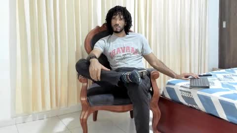 Snapshot of karlmarley1 chatting on February 6, 2:11 am Karl online show from February 6, 2:11 am