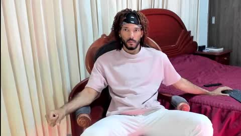 Snapshot of karlmarley1 chatting on December 23, 5:38 am Karl online show from December 23, 5:38 am