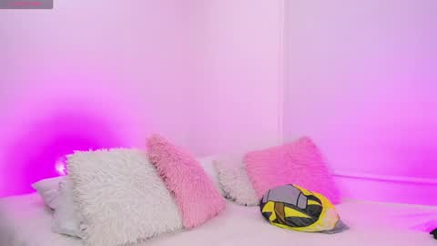 Karlyy  online show from May 14, 5:58 am