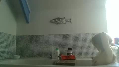 Karma Queen online show from April 6, 7:31 am