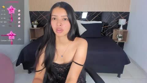 karol_cortes online show from June 2, 2:19 pm