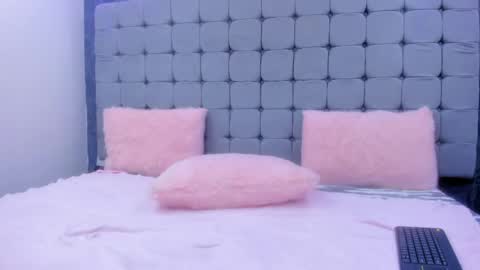 Snapshot of karol_messy chatting on May 5, 2:03 pm Karol online show from May 5, 2:03 pm