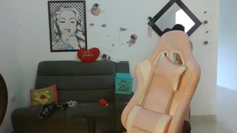    online show from January 30, 1:21 pm