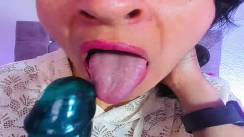 Karol online show from November 15, 2:24 pm