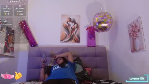 Snapshot of karol_wish chatting on September 15, 1:11 pm karol_wish online show from September 15, 1:11 pm