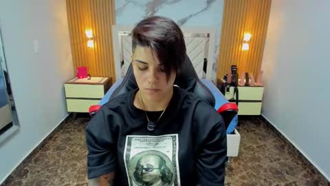 Karol and Luna online show from February 12, 7:09 pm