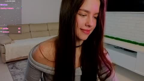 Molly online show from April 1, 1:41 pm