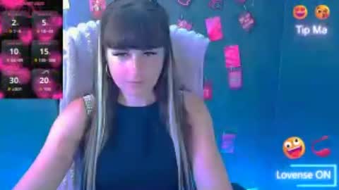 Caroline online show from July 2, 8:53 am