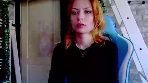 karoline121 online show from March 8, 8:00 am