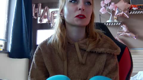 karoline121 online show from January 13, 9:36 am