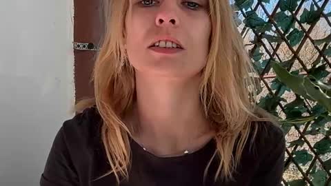 karoline121 online show from March 10, 11:15 am