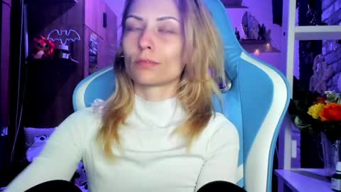 karoline121 online show from March 23, 5:28 pm