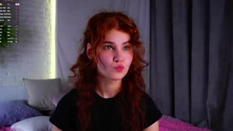Snapshot of karolinerush chatting on May 25, 2:12 pm lina online show from May 25, 2:12 pm