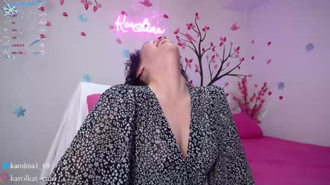 Snapshot of karolkat_1 chatting on December 11, 7:57 pm Karolina 3 online show from December 11, 7:57 pm