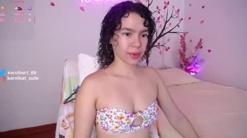Snapshot of karolkat_1 chatting on September 14, 2:05 pm Karolina 3 online show from September 14, 2:05 pm
