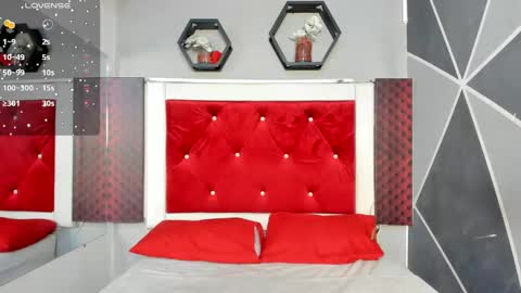 Snapshot of karoll014 chatting on January 11, 11:45 am Karol online show from January 11, 11:45 am