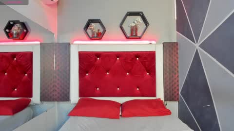 Snapshot of karoll014 chatting on February 5, 11:55 am Karol online show from February 5, 11:55 am