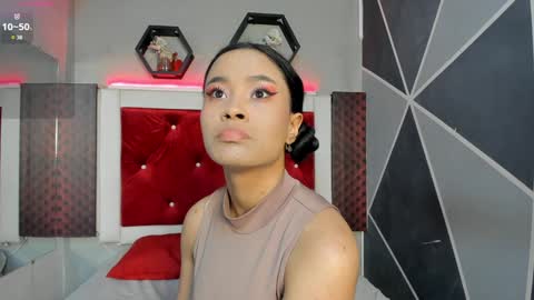 Snapshot of karoll014 chatting on February 6, 11:54 am Karol online show from February 6, 11:54 am