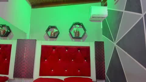 Snapshot of karoll014 chatting on October 2, 12:01 pm Karol online show from October 2, 12:01 pm