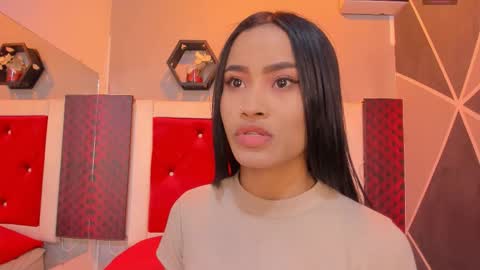 Snapshot of karoll014 chatting on October 17, 11:57 am Karol online show from October 17, 11:57 am