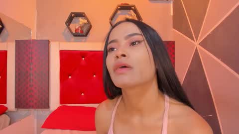 Snapshot of karoll014 chatting on October 25, 12:02 pm Karol online show from October 25, 12:02 pm