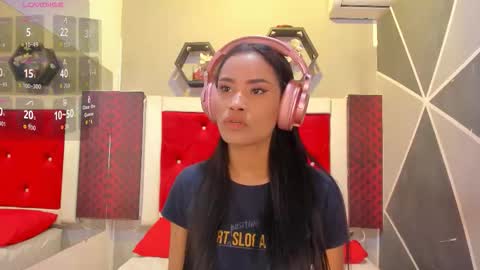 Snapshot of karoll014 chatting on November 26, 11:55 am Karol online show from November 26, 11:55 am