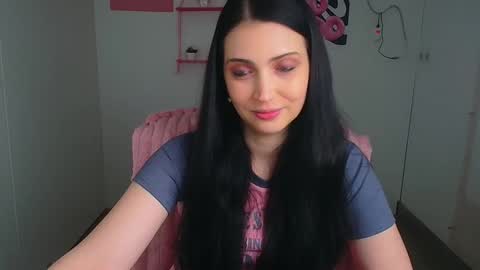 Snapshot of karyna_joy chatting on April 21, 11:27 am Karyna online show from April 21, 11:27 am