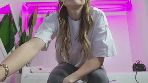 Kasey online show from April 5, 5:37 am