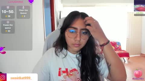 Snapshot of kat_ly_chan chatting on March 10, 5:07 pm Kat online show from March 10, 5:07 pm