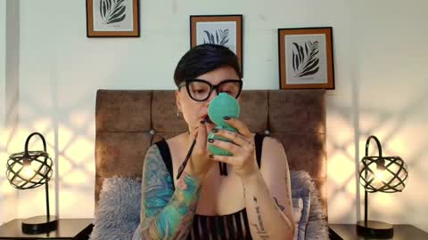 kat paradisse online show from April 23, 12:29 pm