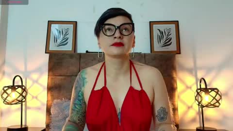 kat paradisse online show from June 8, 11:54 am