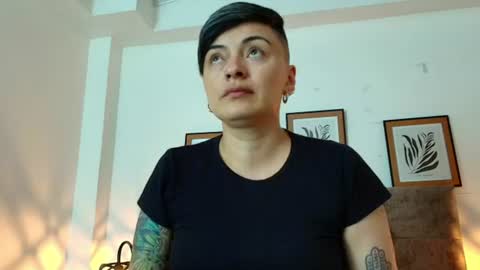 Snapshot of kat_paradisse chatting on June 24, 11:53 am kat paradisse online show from June 24, 11:53 am