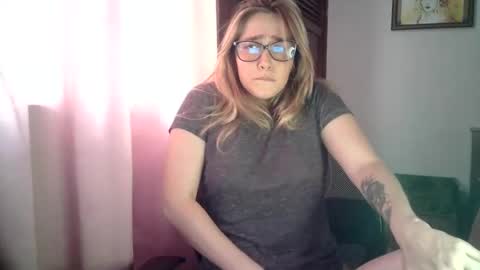 Snapshot of kat_pp chatting on January 9, 8:01 pm Kati online show from January 9, 8:01 pm