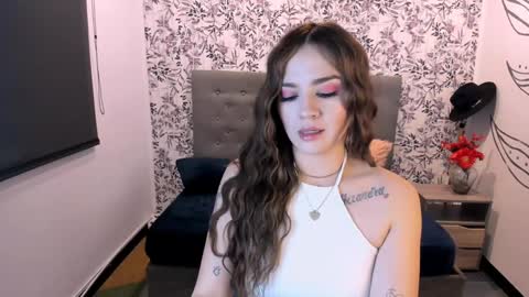 Snapshot of katahoot_ chatting on January 18, 12:57 am K A T A H O O T online show from January 18, 12:57 am